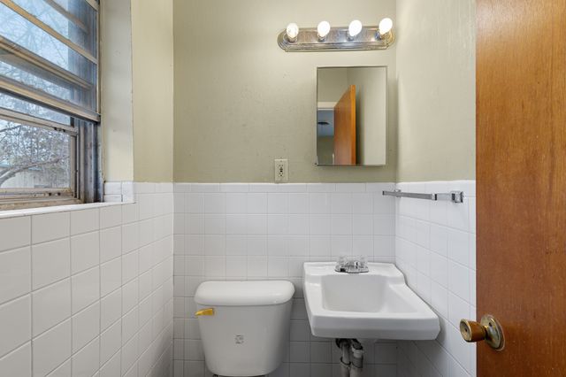 705 Pillar Street, Bowie, TX 76230