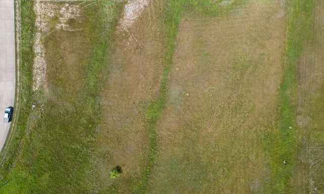 1099 Deerfield Drive, Wills Point, TX 75169