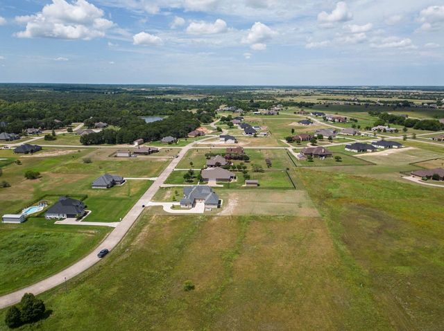 1099 Deerfield Drive, Wills Point, TX 75169