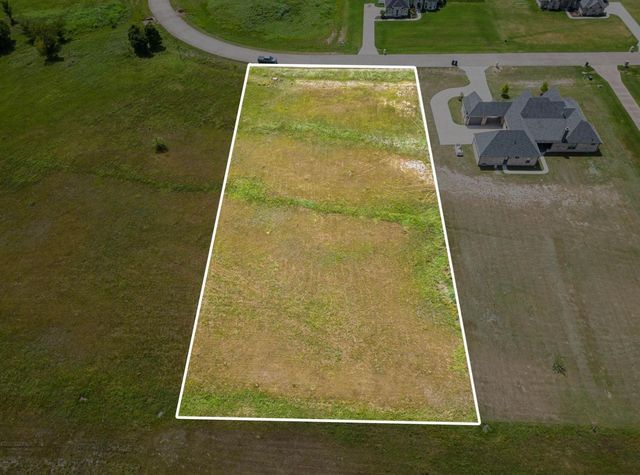 1099 Deerfield Drive, Wills Point, TX 75169