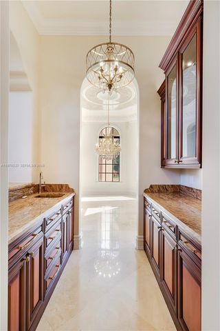 11400 SW 67th Avenue, Pinecrest, FL 33156