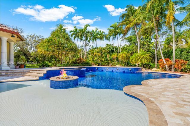 11400 SW 67th Avenue, Pinecrest, FL 33156