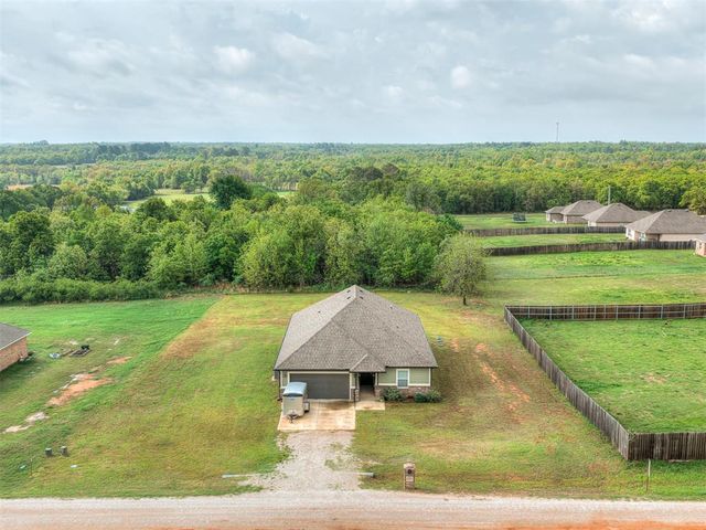 29261 Spur Circle, Mcloud, OK 74851