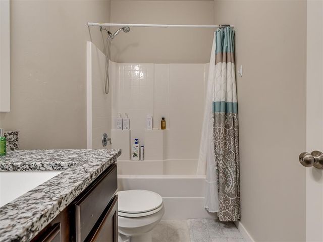 29261 Spur Circle, Mcloud, OK 74851