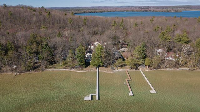 7753 Woodland Drive, Honor, MI 49640