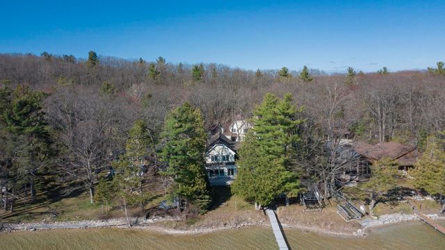 7753 Woodland Drive, Honor, MI 49640