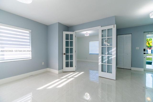 3425 SW 69th Ave, Miami, FL 33155