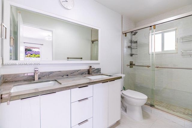 3425 SW 69th Ave, Miami, FL 33155