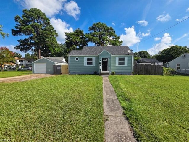 26 S Fairview CIR, Portsmouth, VA 23702