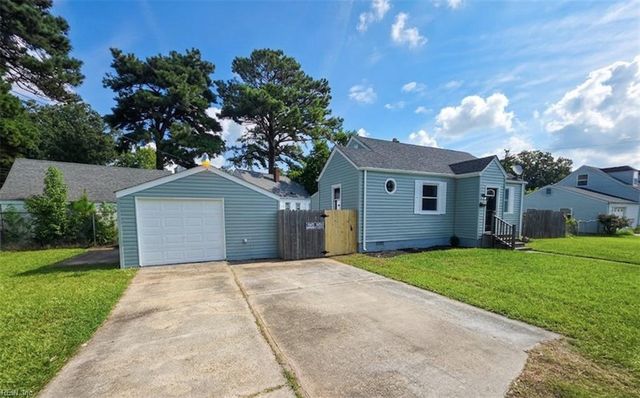 26 S Fairview CIR, Portsmouth, VA 23702