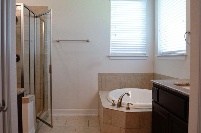 1217 Winding Way DR, Georgetown, TX 78628