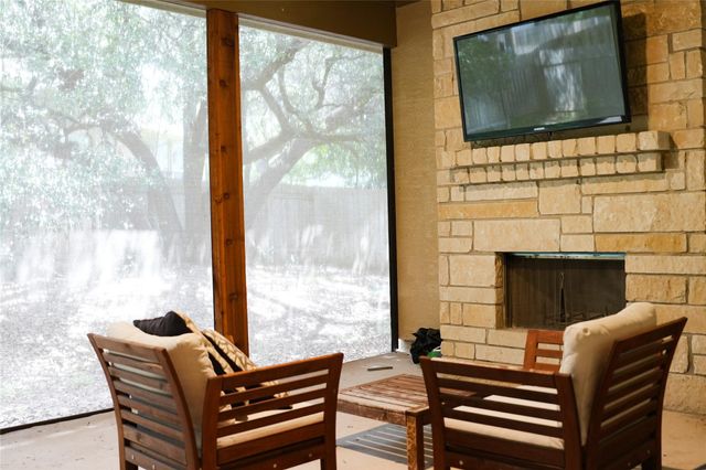 1217 Winding Way DR, Georgetown, TX 78628