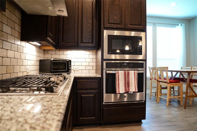 1217 Winding Way DR, Georgetown, TX 78628