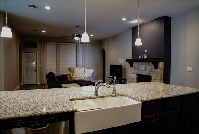 1217 Winding Way DR, Georgetown, TX 78628