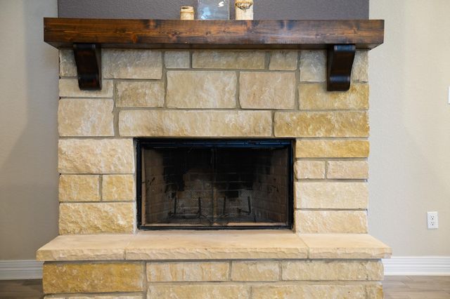 1217 Winding Way DR, Georgetown, TX 78628
