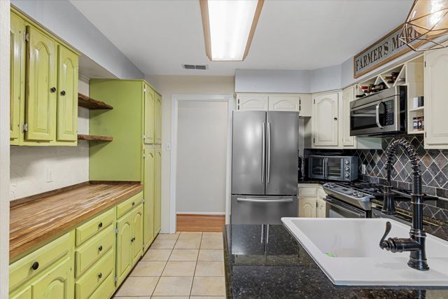838 Vz County Road 4404, Ben Wheeler, TX 75754