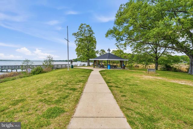 35720 CHIEF RD, Mechanicsville, MD 20659