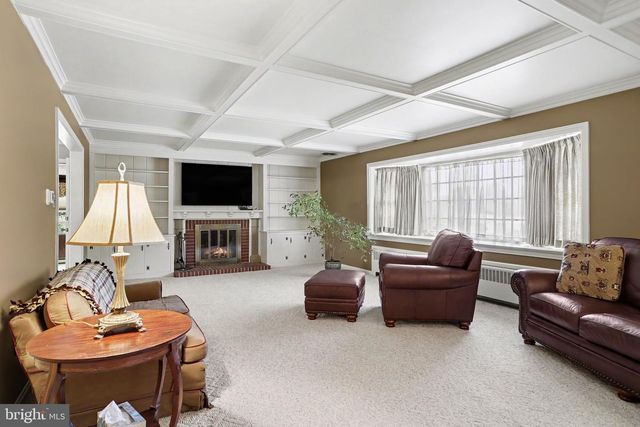 2210 STRATFORD RD, Lancaster, PA 17603