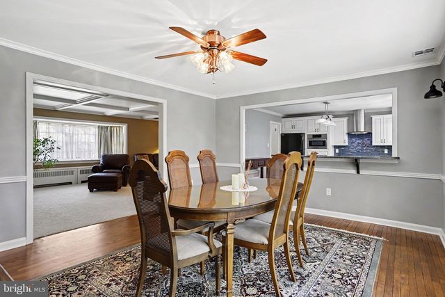 2210 STRATFORD RD, Lancaster, PA 17603