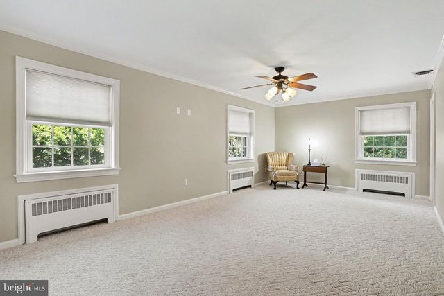 2210 STRATFORD RD, Lancaster, PA 17603