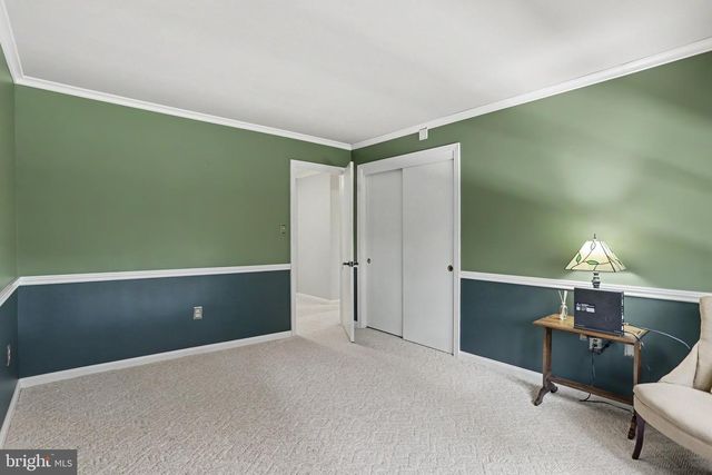 2210 STRATFORD RD, Lancaster, PA 17603