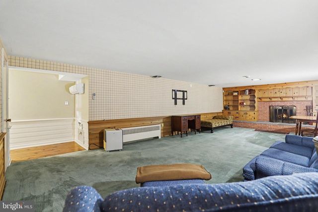2210 STRATFORD RD, Lancaster, PA 17603
