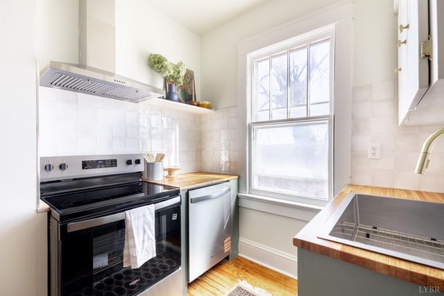 3212 Mayflower Drive, Lynchburg, VA 24501