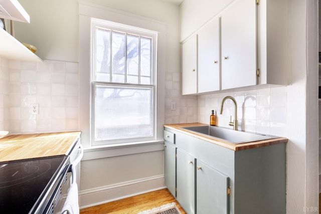 3212 Mayflower Drive, Lynchburg, VA 24501