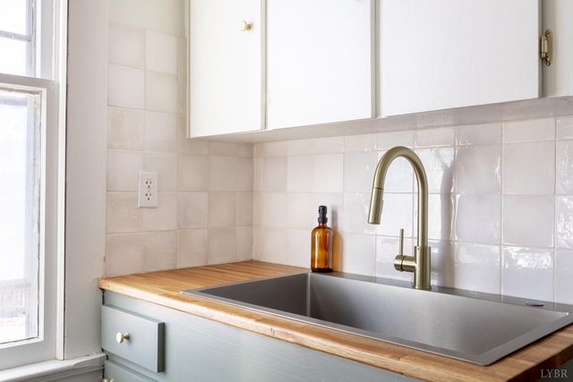 3212 Mayflower Drive, Lynchburg, VA 24501