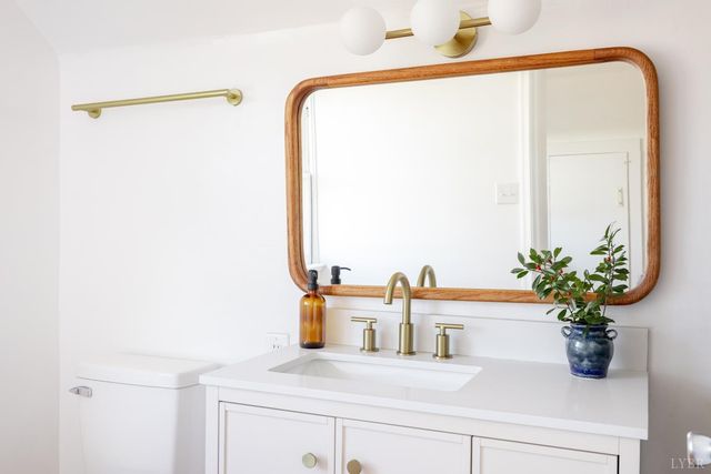 3212 Mayflower Drive, Lynchburg, VA 24501