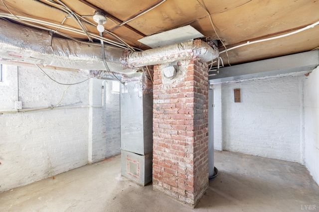 3212 Mayflower Drive, Lynchburg, VA 24501