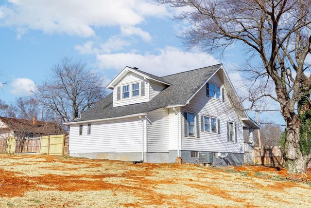 3212 Mayflower Drive, Lynchburg, VA 24501