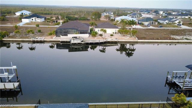 1433 NW 41st PL, Matlacha, FL 33993