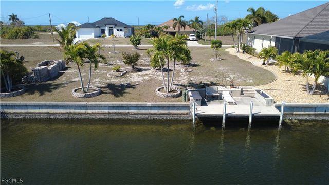 1433 NW 41st PL, Matlacha, FL 33993