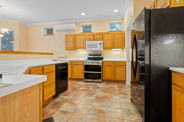 1 Stillwater Drive, Lebanon, NH 03784