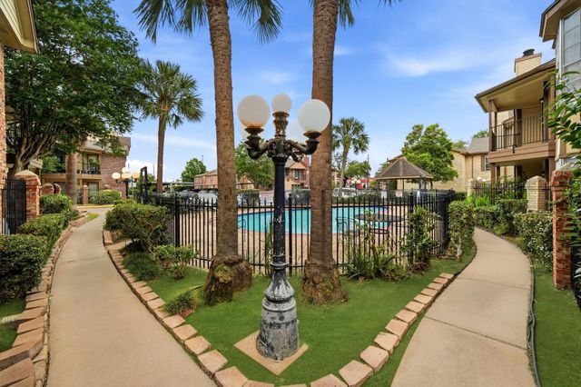 2121 Hepburn Street 820, Houston, TX 77054