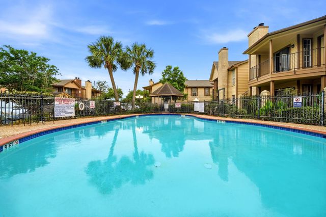 2121 Hepburn Street 820, Houston, TX 77054