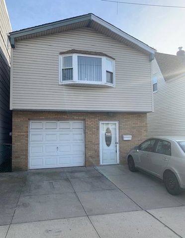 419 3RD ST, Union City, NJ 07087