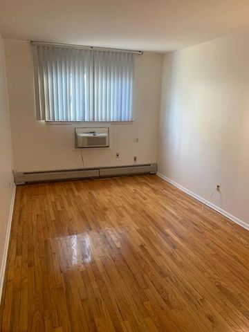 419 3RD ST, Union City, NJ 07087