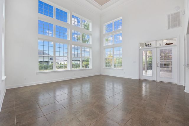 914 Bluffview Dr., Myrtle Beach, SC 29579