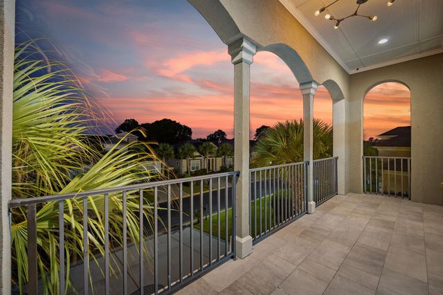 914 Bluffview Dr., Myrtle Beach, SC 29579