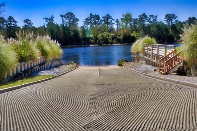 914 Bluffview Dr., Myrtle Beach, SC 29579