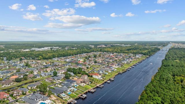 914 Bluffview Dr., Myrtle Beach, SC 29579