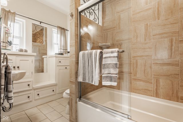 4247 Central Avenue, Indianapolis, IN 46205