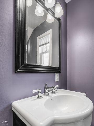 4247 Central Avenue, Indianapolis, IN 46205