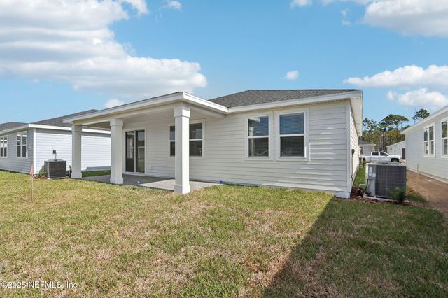 29 ARARAT Drive, Palm Coast, FL 32137