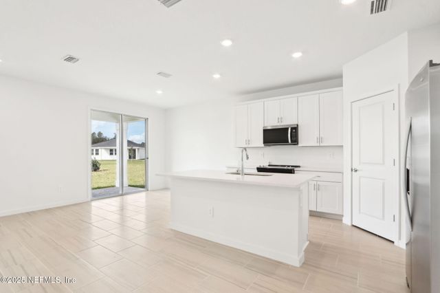 29 ARARAT Drive, Palm Coast, FL 32137