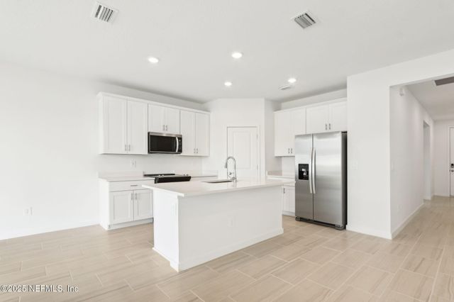 29 ARARAT Drive, Palm Coast, FL 32137