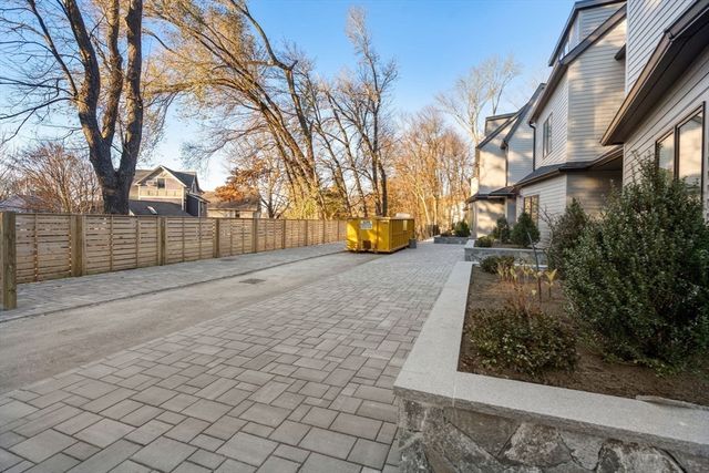 956 Walnut Street 3, Newton, MA 02461