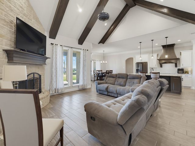 139 Bluff Ridge Court, Paradise, TX 76073